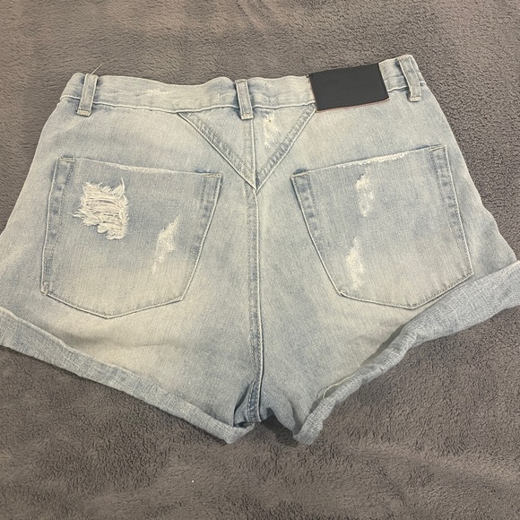 one teaspoon denim shorts - Picture 2 of 2